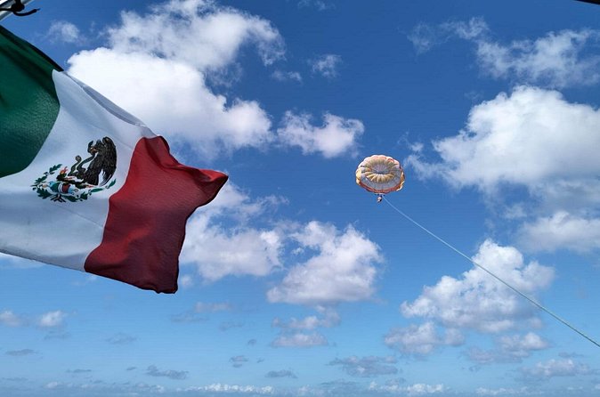 15-minute Private Parasailing Experience in Cozumel - Price and Logistics: Is $83.69 Good Value Here?