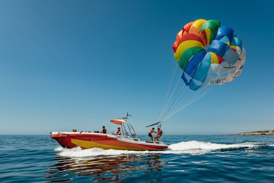 Albufeira: Parasailing Boat Trip - Key things to know before you go