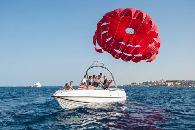Amazing Parasailing Trip in Hurghada Including Transfers - Safety Briefing and Life Vest: What to Expect Before You Fly