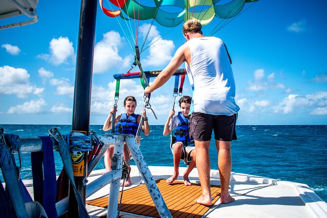 Aruba Parasailing Experience from Noord - Life in the Air: What Your 12 Minutes Feel Like