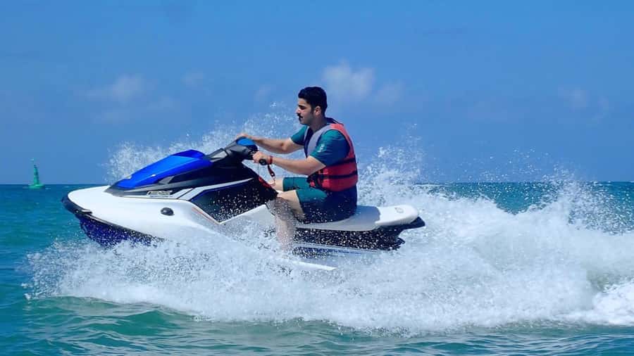 Bali: Sea Walk, Solo Jetski and Parasailing with Pickup - Safety Fit: Who Should Skip This One