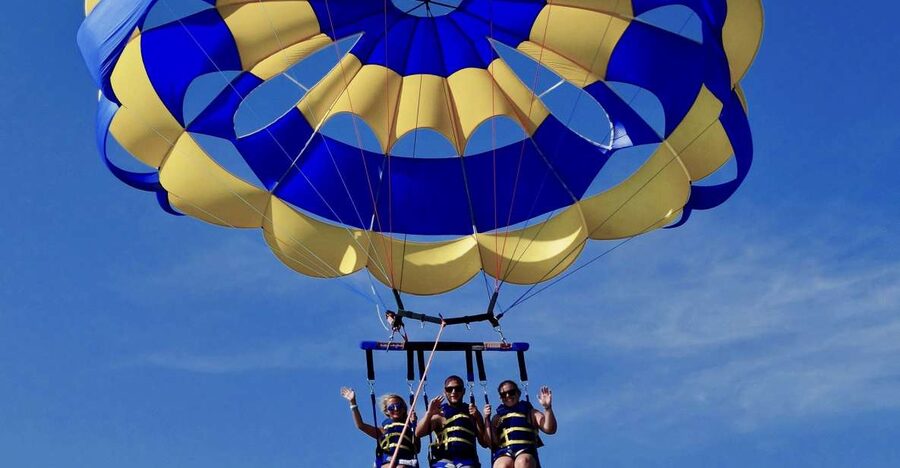 Barcelona: Small-Group Parasailing Experience - Why this Barcelona parasailing feels more practical than extreme