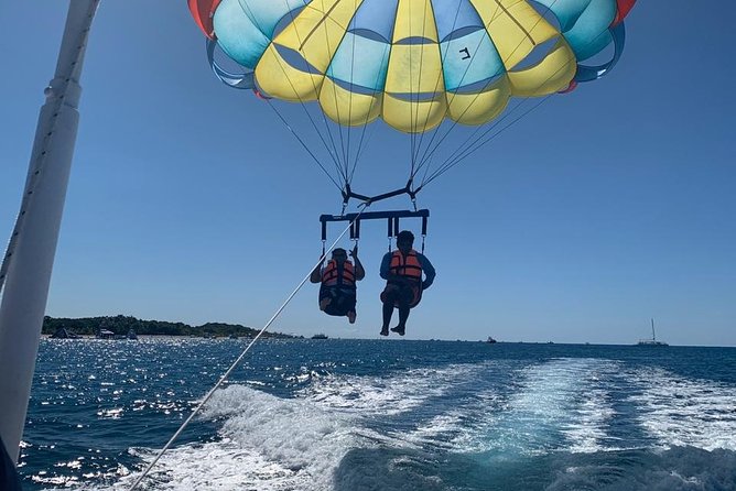 Best Parasailing Cozumel + Locker - Price and add-ons: what $80 really covers, plus the extras people buy