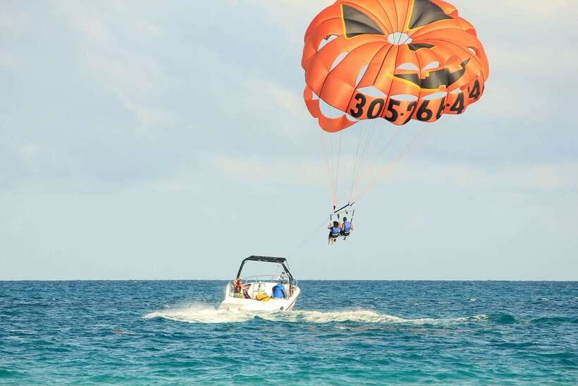 Boracay: Solo or Tandem Parasailing Experience - Key things to know before you fly
