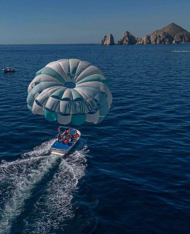 Cabo San Lucas: Parasailing Experience - Solo or tandem: weight rules you should plan around