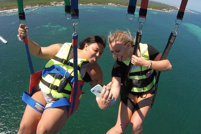 Cancun Parasail Open Schedule - From Check-In to Harness: The Dry Transfer and Safety Briefing