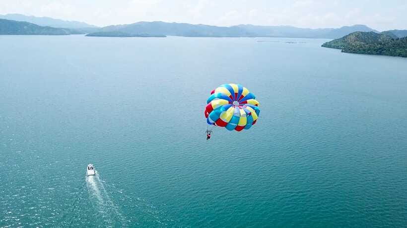 Coron: Parasailing Experience - Who This Coron Parasailing Works Best For
