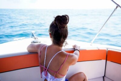 Dénia: Boat Trip & Parasailing Experience with Sunset Option - Up in the Air: The 10-Minute Parasailing Flight