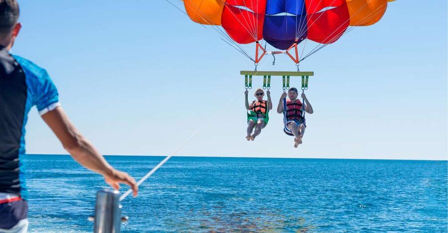 Destin: Parasailing Flight Above the Gulf of Mexico - The 90-Minute Schedule: Why the Wait on the Water Isn’t Dead Time