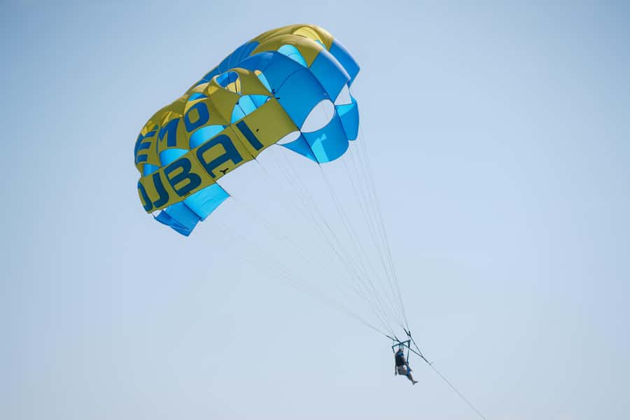 Dubai: Burj Al Arab Parasailing, Ice Cream, Pics, and Videos - Who This Parasailing Trip Fits Best (And Who Should Skip It)