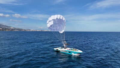 Fuengirola: Best luxury parasailing in Fuengirola - Finding Fuengirola Sea Trips: the meeting point that keeps it easy