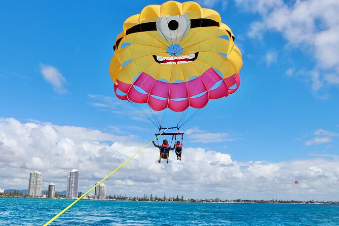 Gold Coast Parasailing – Tandem & Triple Flights - Tandem and Triple Flights: Sharing the Sky Without Complicating It