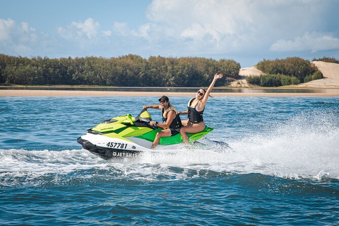 Gold Coast & Surfers Paradise - Parasail & V8 Jetboat Combo - Who Should Book This (and Who Might Reconsider)