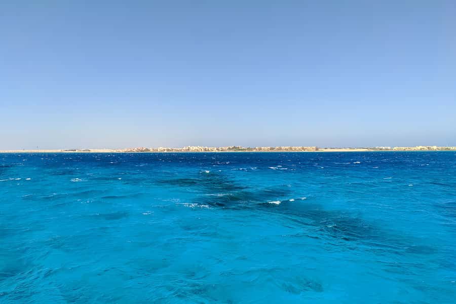 Hurghada: Parasailing Adventure on the Red Sea - The photo pitch: sometimes fun, sometimes a sore spot