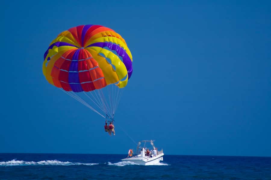 Hurghada: Parasailing Adventure on the Red Sea - Getting on the boat: where the real adrenaline starts