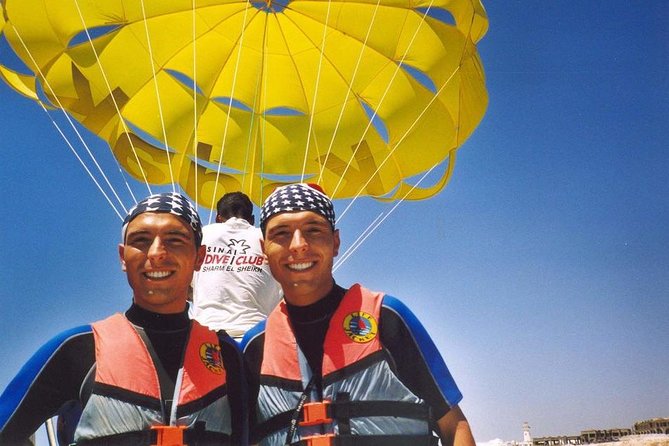 Hurghada: Parasailing Adventure with Hotel Pickup - The parasailing flight: height, speedboat tow, and timing