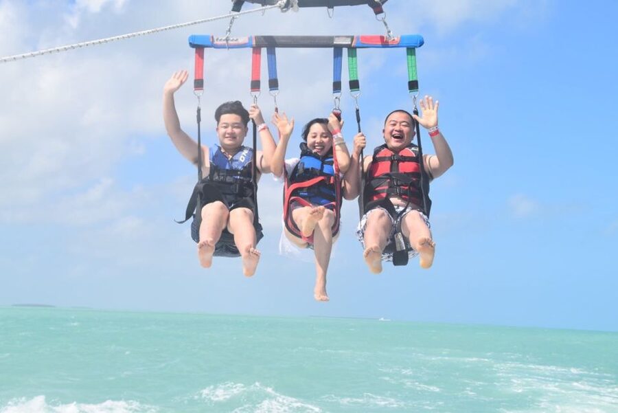 Key West Parasailing at Smathers Beach - Meeting at Sunset Water Sports Surf Shop on Smathers Beach