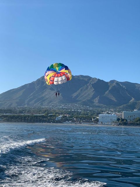 Marbella from the heights: Parasailing - What you’ll wear (and why you won’t get soaked)