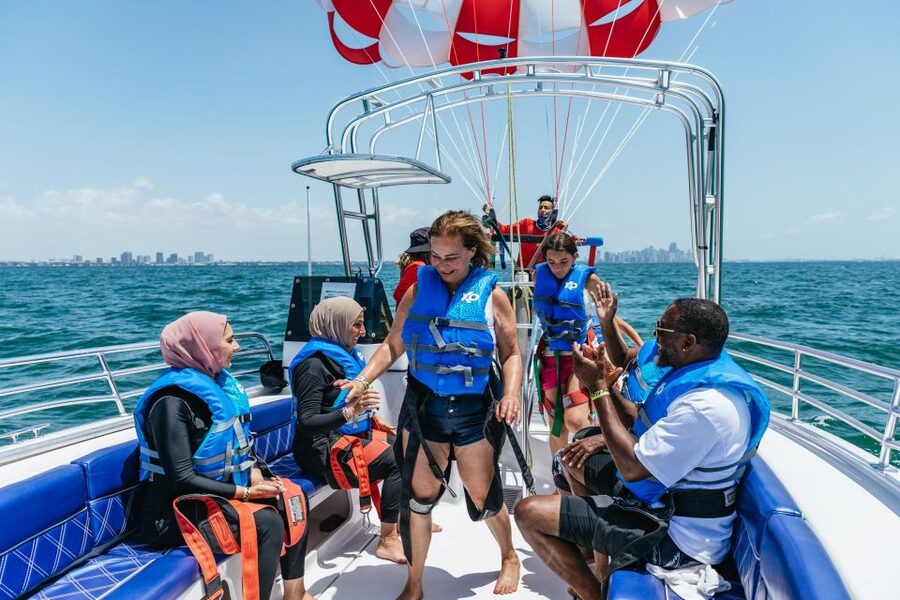 Miami: Parasailing Experience in Biscayne Bay - What to Expect at the Moment You Launch