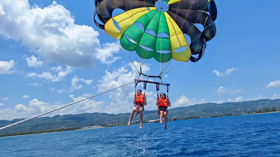 Montego Bay: Parasailing and Jet Ski Combo with Pickup - Jet Skiing: 30 Minutes of Control, Speed, and Instructor Guidance