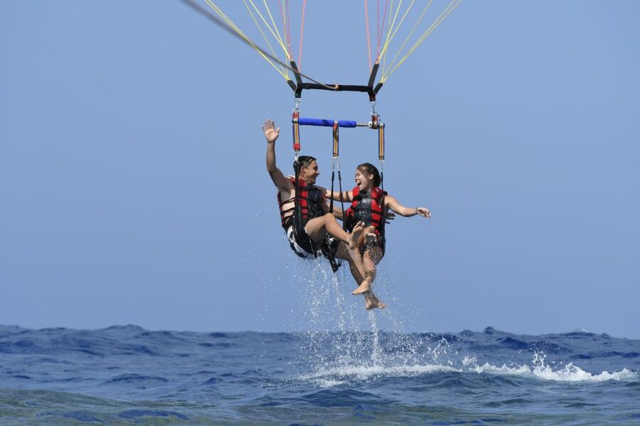 Oahu: Parasail on Maunalua Bay with Diamond Head Views - Parasailing Above Maunalua Bay: What the 600-Foot Tow Feels Like