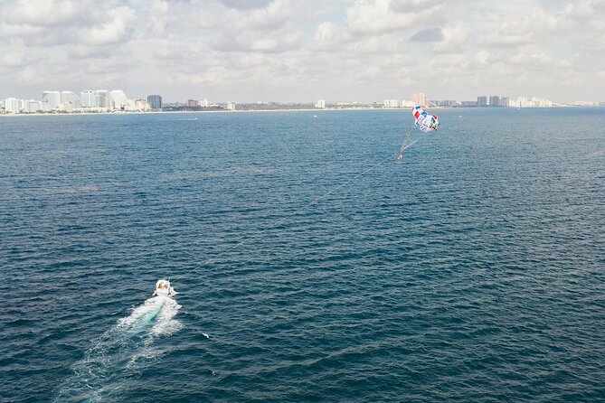 Ocean Parasailing Adventure In Fort Lauderdale, FL - The boat cruise: the “Venice of America” canal stretch