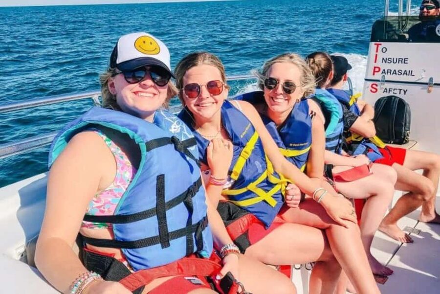 Orange Beach: Parasailing Experience - From Meeting Point to Harness: How the 30-Minute Lead-Up Works