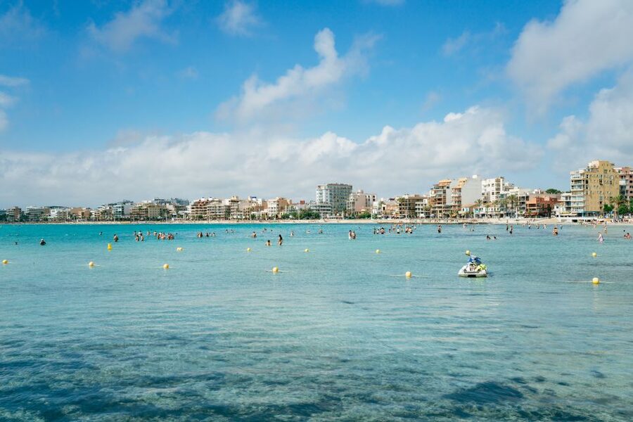 Palma Bay: Parasailing Experience - Safety and Boat Ride Reality: Speed, Structure, and the Rules