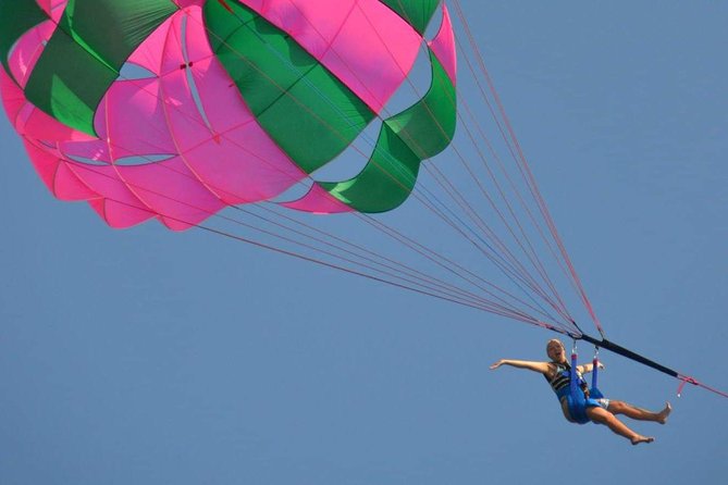 Parasailing - Parasailing Over Cebu From Shangri-La Mactan: What You’re Actually Buying