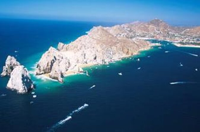 Parasailing Adventure in Los Cabos - What the parasailing experience feels like from the start