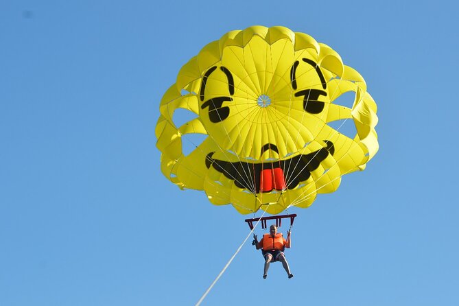 Parasailing Adventure On Marine Try Fly - Sharm El Sheikh - Safety first: CPR-certified crew and inspected equipment