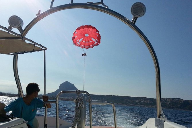 Parasailing desde el puerto de Denia - Safety briefing and comfort: the one part you should take seriously