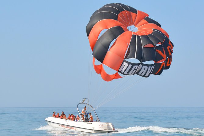 Parasailing from Vilamoura - On the Boat: Your Algarve Sightseeing Moment