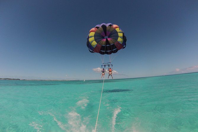 Parasailing Grand Turk - Cruise-Port Timing: Departures on the Hour