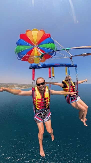 Parasailing in Polignano: A parachute adventure - Why Polignano a Mare from the sky works