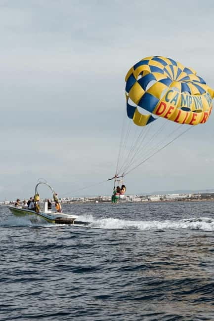 Parasailing in Polignano: A parachute adventure - The 45-minute speedboat ride: it sets the mood