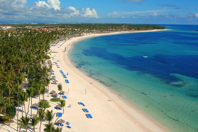 Parasailing In Punta Cana - Pickup, Mobile Tickets, and How Logistics Affect Your Day