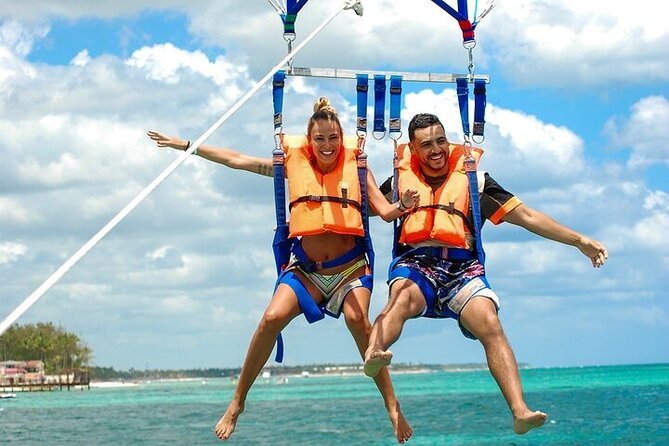 Parasailing in Punta Cana with Stunning Ocean Views - The 8-minute flight: rising over the coast and getting that wow-factor quickly
