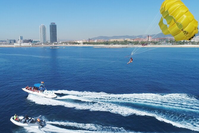 Parasailing Tour en Barcelona - Crew, Harness, and the Safety Bits That Matter