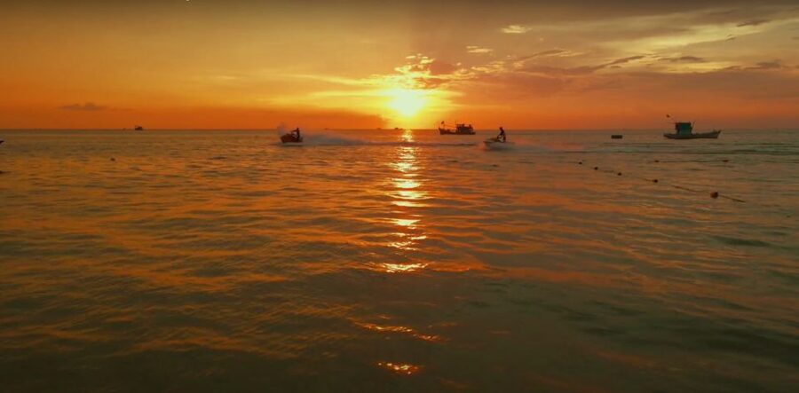 Phu Quoc: Explore 3 Islands & Parasailing and Jetski Combo - Early pickup and a pearl farm stop before the ocean