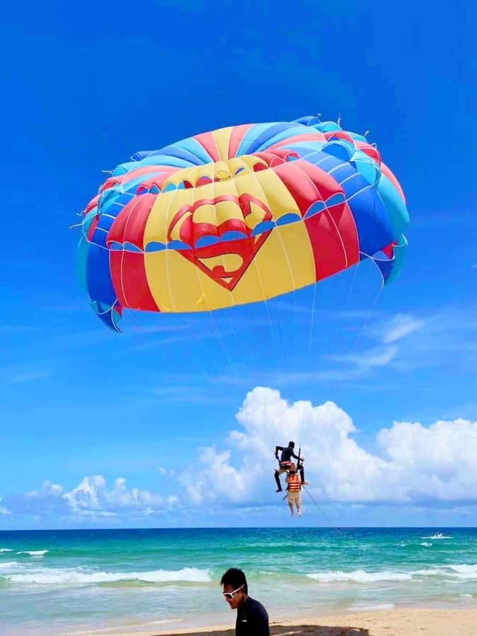 Phuket: Parasailing Adventure - Lift-Off Moment: The Speedboat Pull You Can Feel