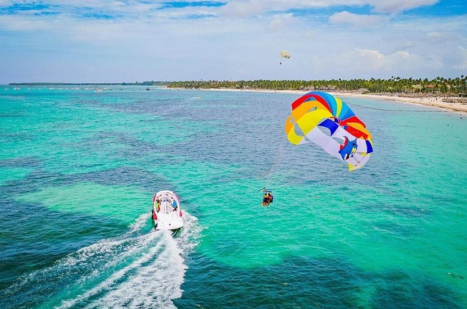 Punta Cana Parasailing Experience Over the Stunning Coastline - Crew professionalism and the pace of the experience