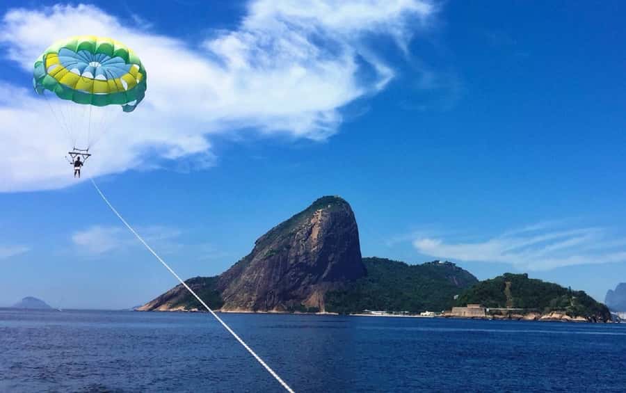 Rio de Janeiro: 2-Hour Boat Trip with Parasailing - Why Parasailing Over Rio Makes the Skyline Feel New