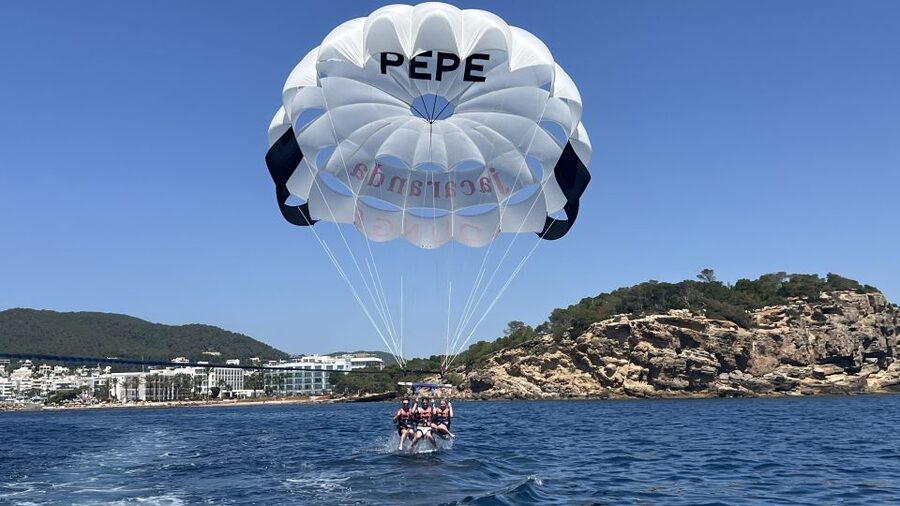 Santa Eulària des Riu: Parasailing Boat Cruise with Drinks - The onboard cruise before you fly: music, drinks, and getting set up