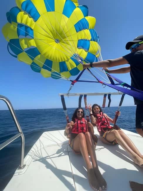 Santorini: Parasailing ExperiencePerissa,Perivolos,St.George - What the experience feels like (and who it’s best for)