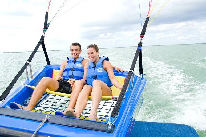 Skyrider Parasailing Tour with Panoramic View of Cancun - What’s It Like Onboard: Crew Support, Personalities, and Photo Help