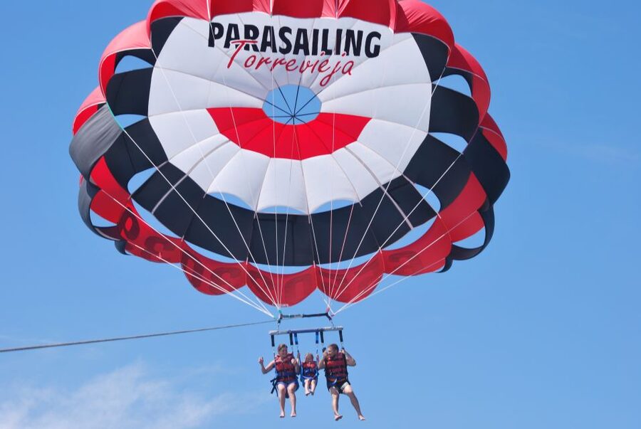 Torrevieja: parasailing experience - Harness up and fly: what the “120 metres” moment feels like