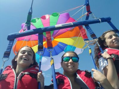Torrevieja: parasailing experience - The boat ride setup: music, softdrink, and coast time